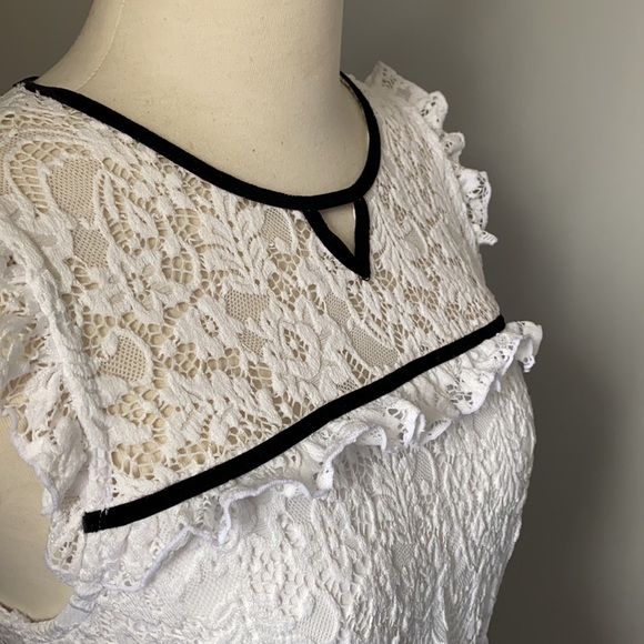 Stork & Babe | White Lace top - Picture 2 of 5